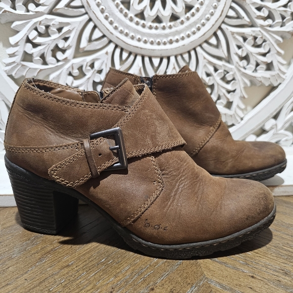 B.O.C Born Concepts Brown Buckle Monk Strap Ankle Heeled Boots Womans 9 - Picture 2 of 8